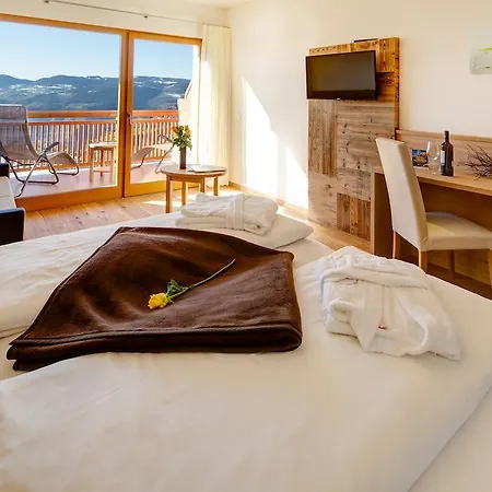 Kircher Hotel 3*
